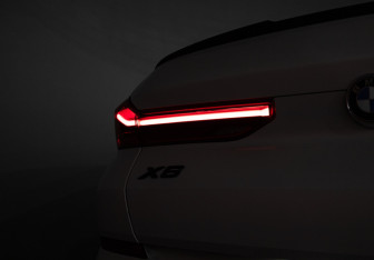 Подержанный автомобиль BMW X6 2021 года (30 фото)