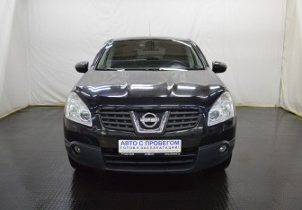 Подержанный автомобиль Nissan Qashqai+2 2008 года (2 фото)