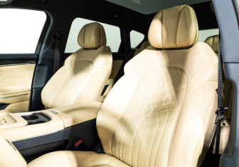 Подержанный автомобиль Voyah Free 2023 года (25 фото)