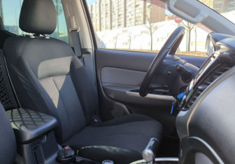 Подержанный автомобиль Mitsubishi L200 2017 года (15 фото)