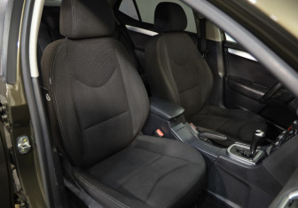Подержанный автомобиль Citroen C4 Sedan 2014 года (19 фото)