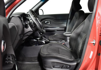 Подержанный автомобиль Kia Soul 2015 года (10 фото)