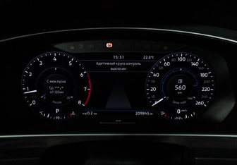 Подержанный автомобиль Volkswagen Tiguan 2018 года (12 фото)