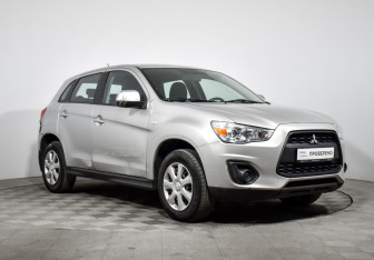 Подержанный автомобиль Mitsubishi ASX 2014 года (3 фото)