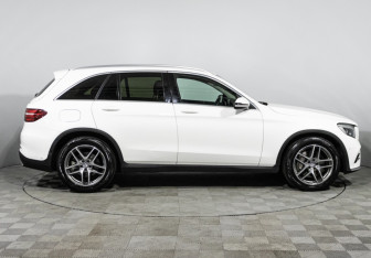 Подержанный автомобиль Mercedes-Benz GLC Coupe 2015 года (4 фото)