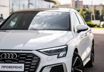 Подержанный автомобиль Audi A3 Sedan 2021 года (2 фото)