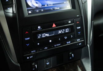 Подержанный автомобиль Toyota Camry Sedan 2016 года (16 фото)