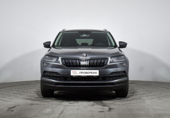 Подержанный автомобиль Skoda Karoq 2020 года (2 фото)