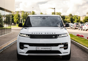 Подержанный автомобиль Land Rover Range Rover Sport 2022 года (4 фото)