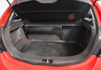 Подержанный автомобиль Opel Astra Hatchback 2007 года (22 фото)