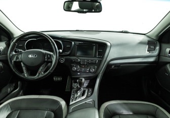 Подержанный автомобиль Kia Optima Sedan 2012 года (13 фото)