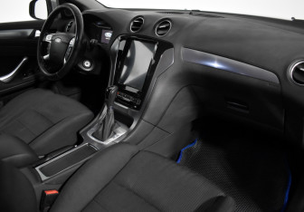 Подержанный автомобиль Ford Mondeo Sedan 2010 года (12 фото)