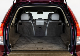 Подержанный автомобиль Volvo XC90 2008 года (20 фото)