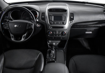 Подержанный автомобиль Kia Sorento 2019 года (15 фото)