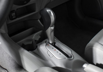 Подержанный автомобиль Honda Insight Hatchback 2009 года (11 фото)