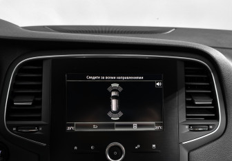 Подержанный автомобиль Renault Megane Wagon 2016 года (17 фото)