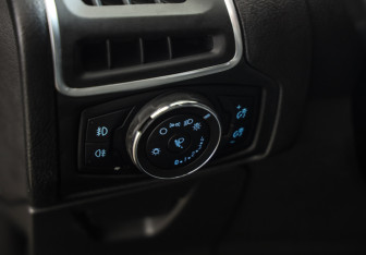 Подержанный автомобиль Ford Focus Hatchback 2013 года (18 фото)