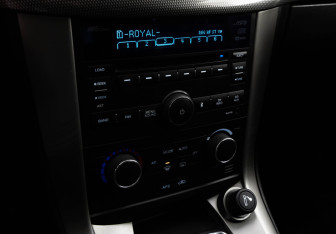 Подержанный автомобиль Chevrolet Captiva 2012 года (13 фото)