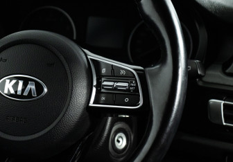 Подержанный автомобиль Kia Seltos 2020 года (24 фото)