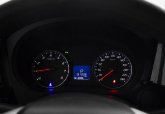 Подержанный автомобиль Mitsubishi Outlander 2013 года (17 фото)