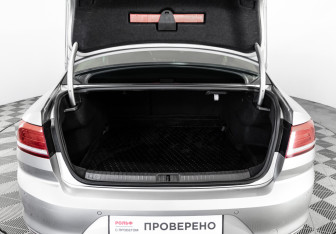 Подержанный автомобиль Volkswagen Passat Sedan 2016 года (21 фото)