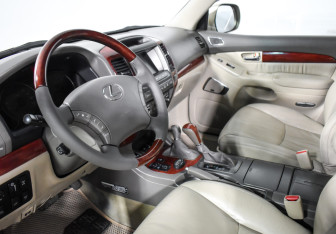 Подержанный автомобиль Lexus GX 2008 года (9 фото)