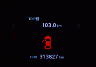 Подержанный автомобиль Mitsubishi ASX 2011 года (15 фото)