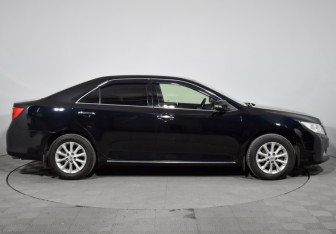 Подержанный автомобиль Toyota Camry Sedan 2012 года (4 фото)