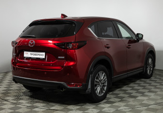 Подержанный автомобиль Mazda CX-5 2017 года (5 фото)