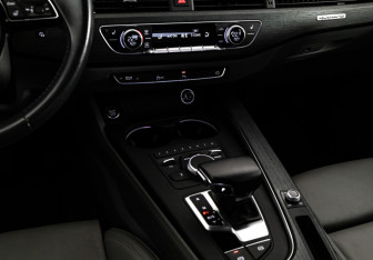 Подержанный автомобиль Audi A5 Liftback 2017 года (18 фото)