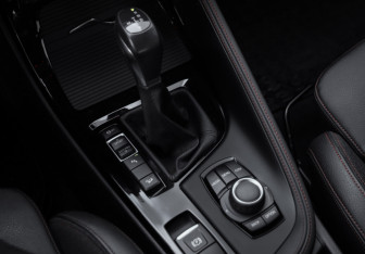 Подержанный автомобиль BMW X1 2019 года (22 фото)