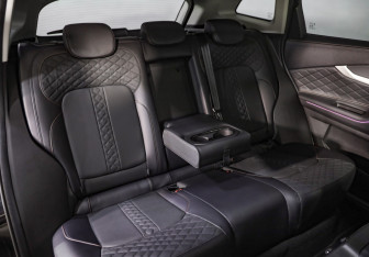 Подержанный автомобиль Exeed TXL 2023 года (30 фото)