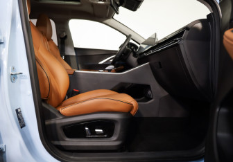 Подержанный автомобиль Omoda C5 2023 года (25 фото)