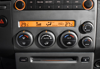 Подержанный автомобиль Nissan Pathfinder 2007 года (5 фото)