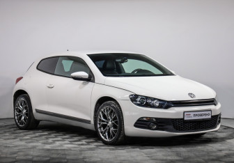 Подержанный автомобиль Volkswagen Scirocco 2011 года (3 фото)