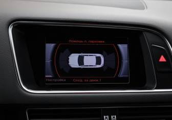 Подержанный автомобиль Audi Q5 2014 года (15 фото)