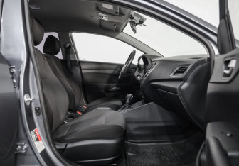 Подержанный автомобиль Hyundai Solaris Sedan 2019 года (19 фото)