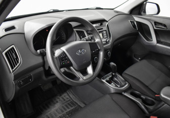 Подержанный автомобиль Hyundai Creta 2018 года (9 фото)