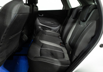 Подержанный автомобиль Renault Kaptur 2021 года (10 фото)