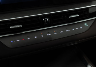 Подержанный автомобиль Chery Tiggo 8 Pro Max 2023 года (20 фото)