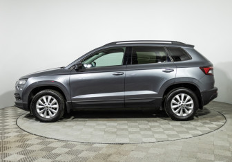 Подержанный автомобиль Skoda Karoq 2020 года (8 фото)