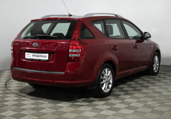 Подержанный автомобиль Kia Ceed Wagon 2008 года (5 фото)