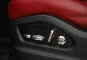 Подержанный автомобиль Porsche Cayenne 2019 года (29 фото)