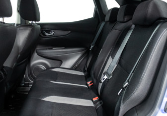 Подержанный автомобиль Nissan Qashqai 2020 года (10 фото)