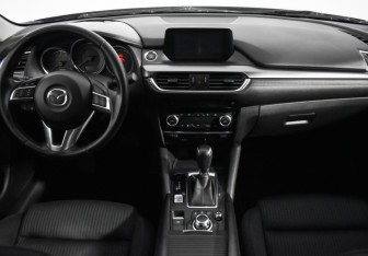 Подержанный автомобиль Mazda 6 Sedan 2015 года (14 фото)