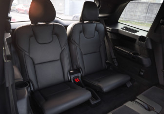 Подержанный автомобиль Volvo XC90 2018 года (35 фото)