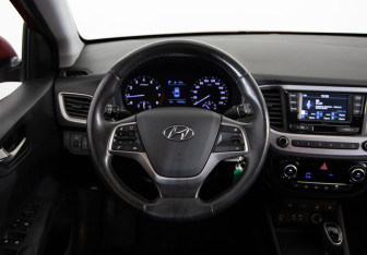 Подержанный автомобиль Hyundai Solaris Sedan 2017 года (10 фото)