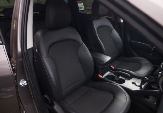 Подержанный автомобиль Hyundai ix35 2014 года (23 фото)