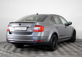 Подержанный автомобиль Skoda Octavia Liftback 2017 года (5 фото)
