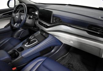 Подержанный автомобиль Haval F7 2023 года (12 фото)